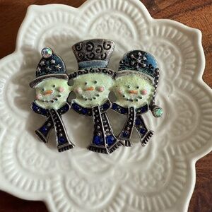 Christmas Snowman Brooch Holiday Jewelry Cubic Zirconia Blue White Snow Brooch